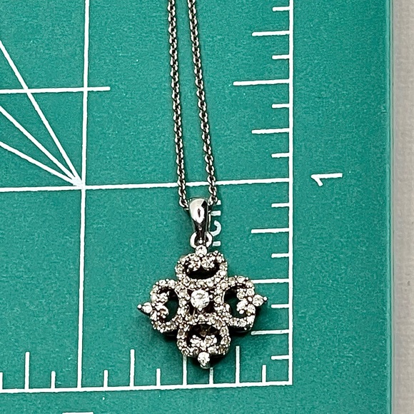 Sterling Silver Diamond Pendant Necklace (1/3 ct. tw.) - Picture 2 of 16
